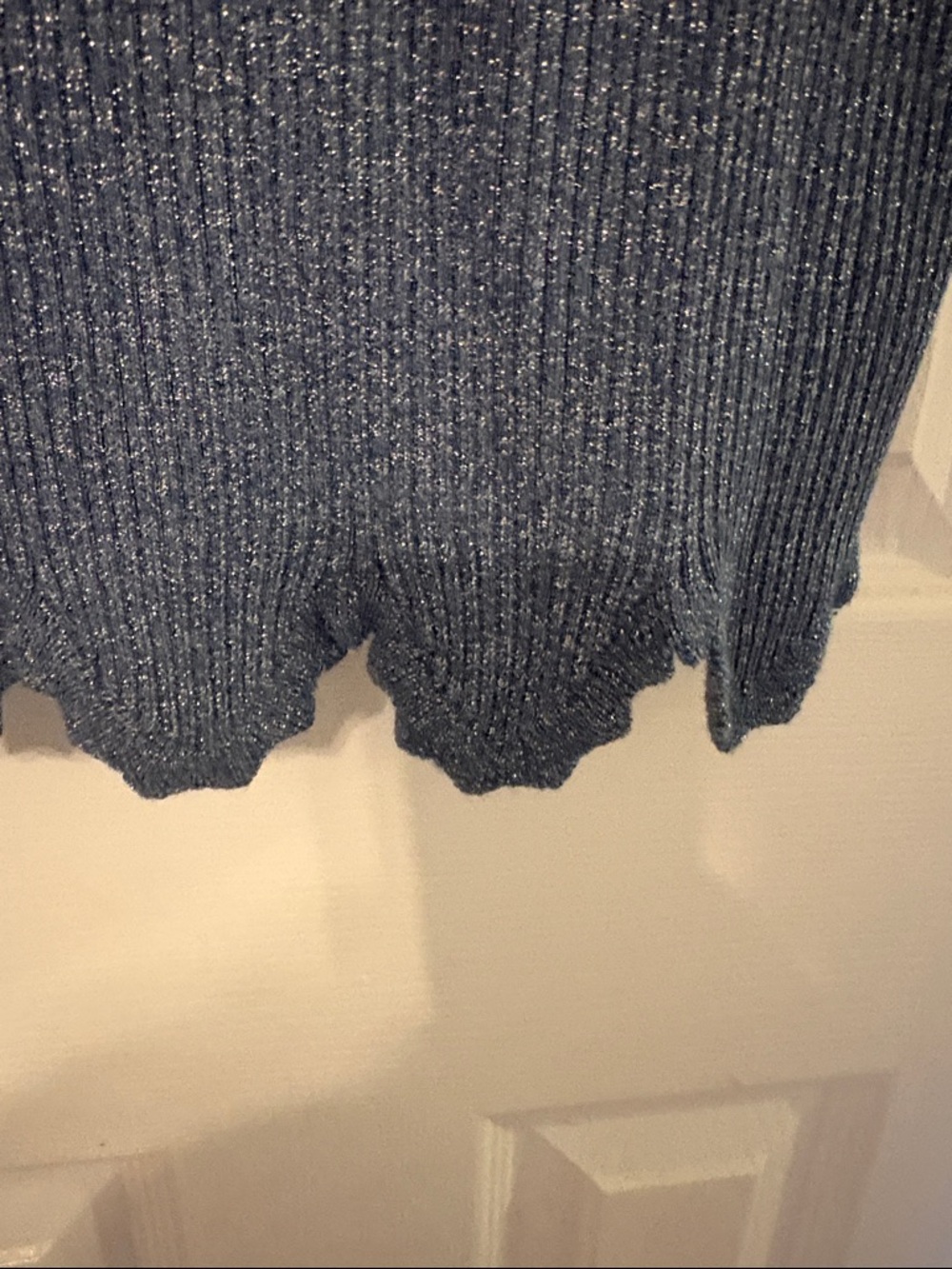 Whit House Black Market NWT shimmer Scalloped Ribbed Short Sleeve Sweater - Blue - Picture 4 of 12